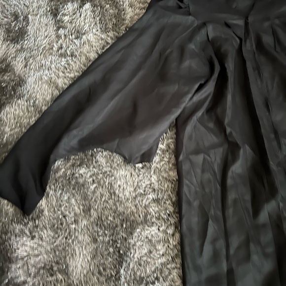 Black Masters Gown - Picture 2 of 3